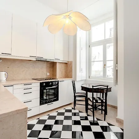 Chiado Deluxe By Homing Lisboa