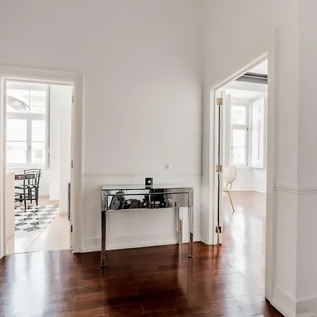 דירה Chiado Deluxe By Homing